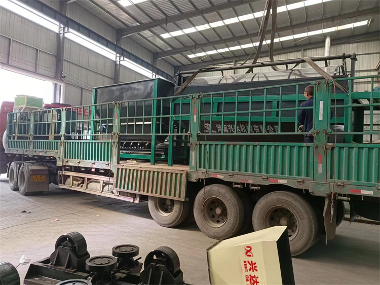 甘肅臨夏客戶年產(chǎn)一萬噸粉劑有機肥生產(chǎn)線發(fā)貨現(xiàn)場