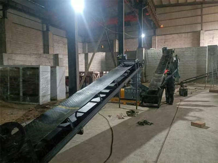 蚯蚓糞平模擠壓造粒機客戶使用反饋