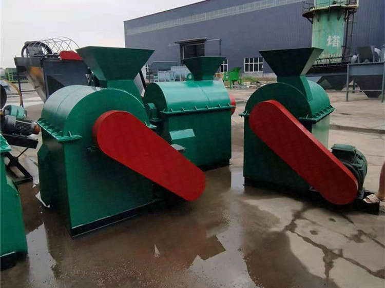 �ߝ������ЙC(j��)�ʼӹ��O(sh��)�䣬���ϰ�������u�S����C(j��)��ľ��������C(j��)