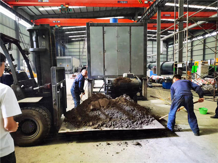 有機(jī)肥發(fā)酵設(shè)備 條垛式履帶翻拋機(jī) 羊糞堆肥機(jī) 遙控操作 節(jié)省人力