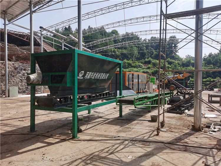 有機(jī)肥配料機(jī) 復(fù)混肥全自動稱重配料秤 自動緩存料倉 興達(dá)鏟車給料機(jī)